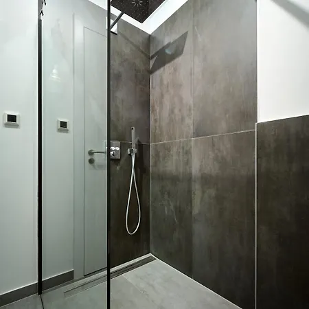 Askana With Infinity Pool, Whirlpool, Sauna