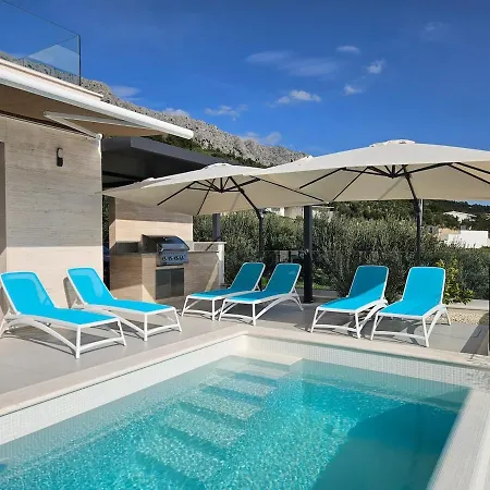 شقة Askana With Infinity Pool, Whirlpool, Sauna بودْسْتغانا