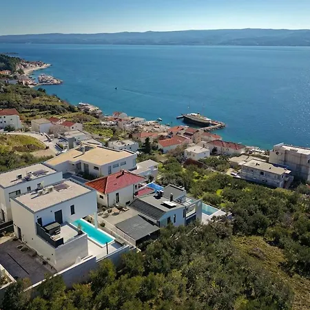 Askana With Infinity Pool, Whirlpool, Sauna Podstrana